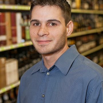 Derek A. - Assistant Manager